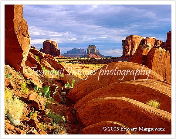 450286---Monument Valley Vista.  View 3